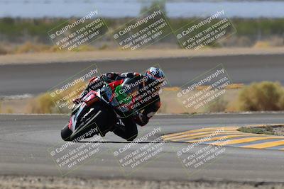 media/Oct-08-2022-SoCal Trackdays (Sat) [[1fc3beec89]]/Turn 14 (1050am)/